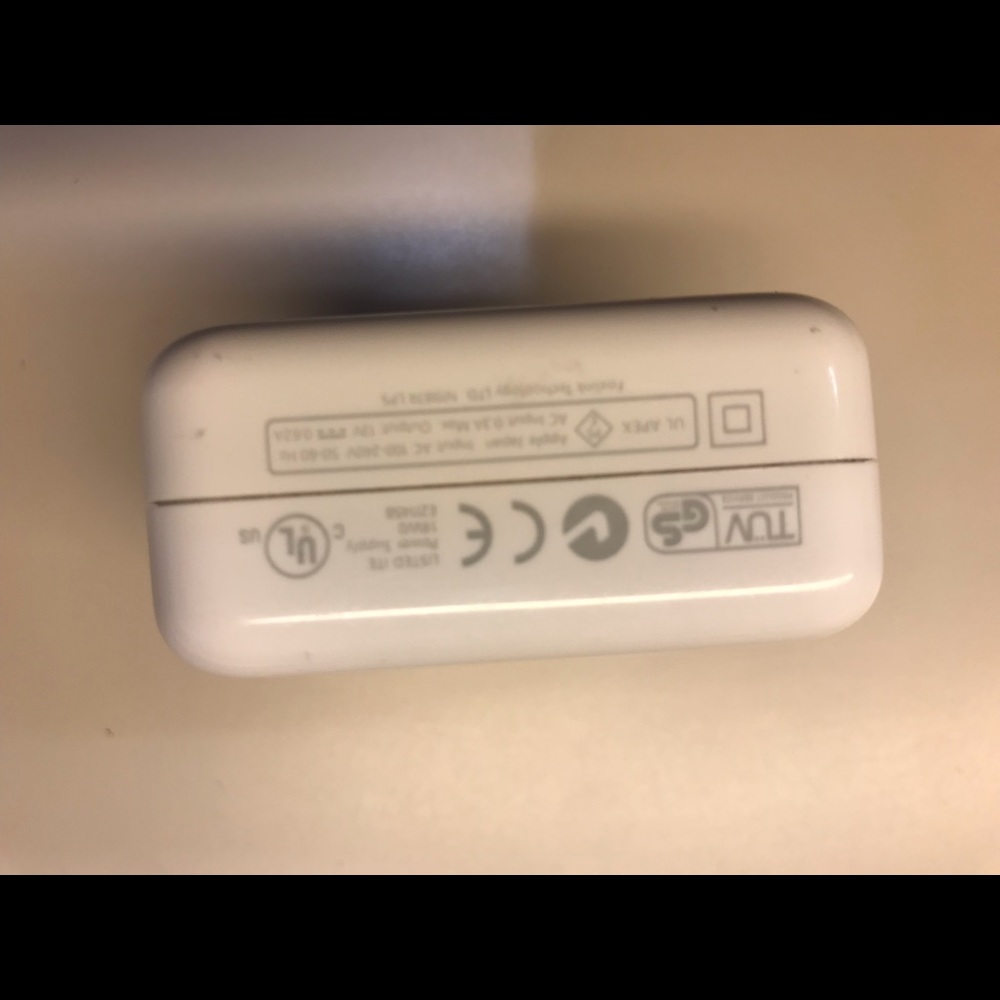 Apple power adapter power block - Picture 3 of 4